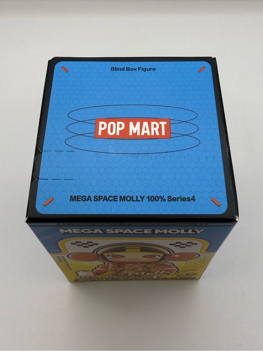 POP MART Space Molly Series 4 Blind Box - Smitten Love - Picture 3 of 8